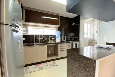 Apartamento &agrave; venda - 145m&sup2; - Meia Praia