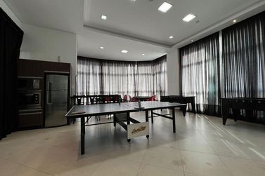 Apartamento &agrave; venda - 148m&sup2; - Meia Praia