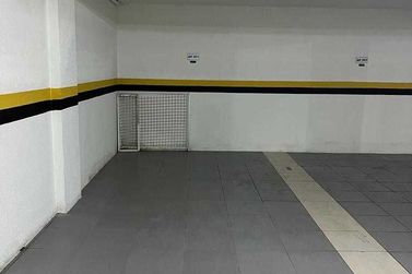 Apartamento &agrave; venda - 100m&sup2; - Meia Praia