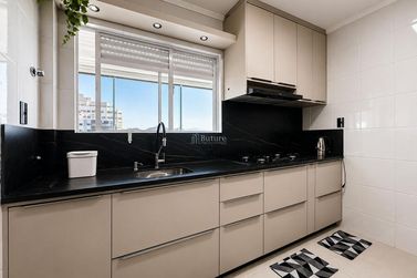 Apartamento &agrave; venda - 170m&sup2; - Meia Praia