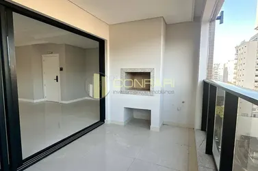 Apartamento &agrave; venda - 92m&sup2; - centro
