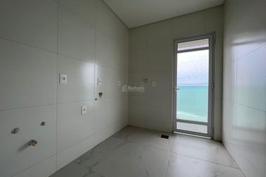 Apartamento &agrave; venda - 197m&sup2; - Meia Praia