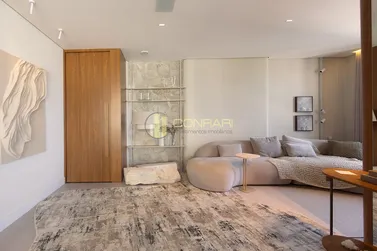 Apartamento &agrave; venda - 150m&sup2; - Centro