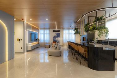 Apartamento &agrave; venda - 198m&sup2; - Meia Praia