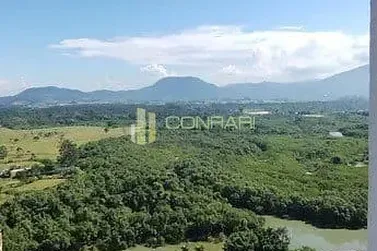 Apartamento &agrave; venda - 128m&sup2; - Meia Praia