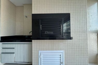 Apartamento &agrave; venda - 180m&sup2; - Meia Praia