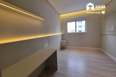 Apartamento para alugar - 170m&sup2; - Centro