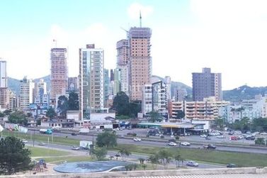 Apartamento &agrave; venda - 65m&sup2; - Tabuleiro dos Oliveiras