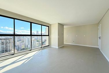 Apartamento &agrave; venda - 85m&sup2; - Meia Praia