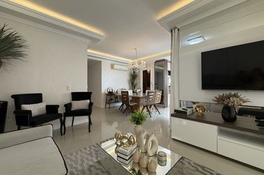 Apartamento &agrave; venda - 150m&sup2; - Meia Praia