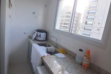 Apartamento &agrave; venda - 185m&sup2; - Meia Praia