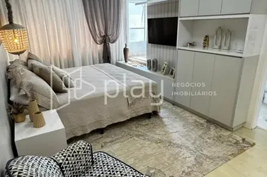 Apartamento &agrave; venda - 158m&sup2; - Meia Praia