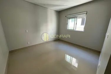 Apartamento &agrave; venda - 240m&sup2; - Meia Praia