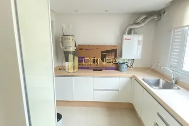 Apartamento &agrave; venda - 221m&sup2; - meia praia
