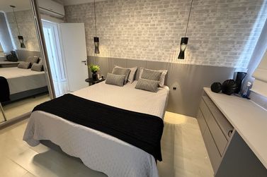 Apartamento &agrave; venda - 150m&sup2; - Meia Praia