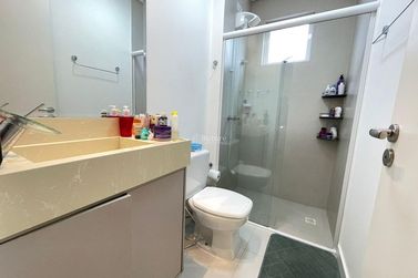 Apartamento &agrave; venda - 141m&sup2; - Meia Praia