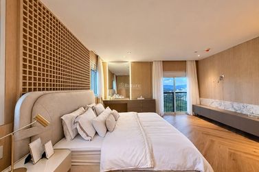 Apartamento &agrave; venda - 230m&sup2; - Barra Sul