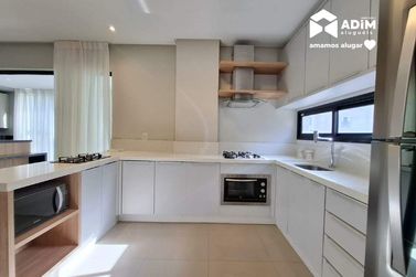 Apartamento para alugar - 123m&sup2; - Meia Praia