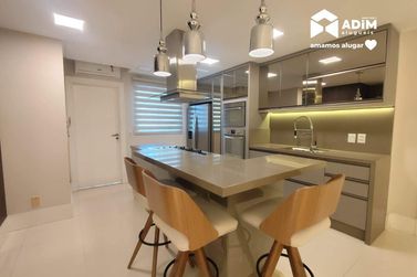 Apartamento para alugar - 138m&sup2; - Centro