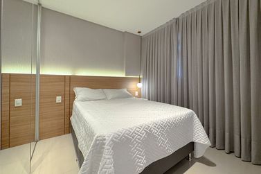 Apartamento &agrave; venda - 124m&sup2; - Meia Praia