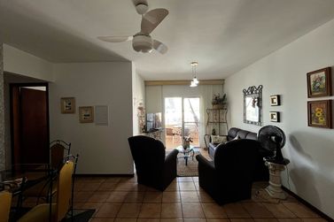 Apartamento para alugar - 80m&sup2; - Centro
