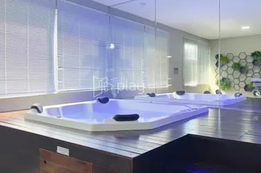 Apartamento &agrave; venda - 188m&sup2; - Meia Praia