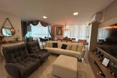Apartamento &agrave; venda - Meia Praia