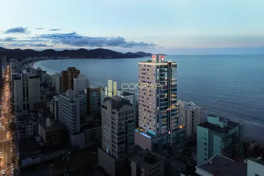 Apartamento &agrave; venda - 262m&sup2; - Meia Praia