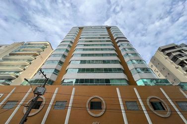 Sala Comercial &agrave; venda - 67m&sup2; - Meia Praia