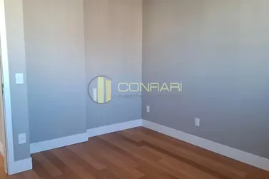 Apartamento &agrave; venda - 124m&sup2; - MEIA PRAIA