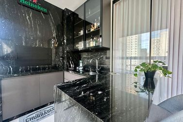 Apartamento &agrave; venda - 127m&sup2; - Meia Praia