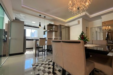 Apartamento &agrave; venda - 159m&sup2; - Meia Praia