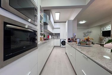 Apartamento &agrave; venda - 74m&sup2; - Centro