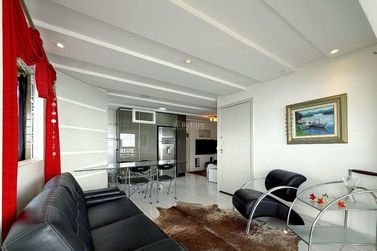 Apartamento &agrave; venda - 102m&sup2; - Centro