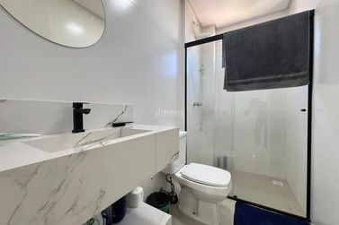 Apartamento &agrave; venda - 106m&sup2; - Meia Praia