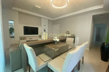 Apartamento &agrave; venda - 127m&sup2; - Meia Praia
