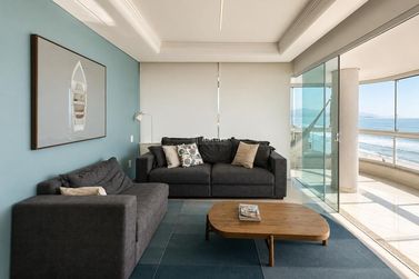 Apartamento &agrave; venda - 170m&sup2; - Meia Praia