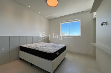 Apartamento &agrave; venda - 128m&sup2; - Meia Praia