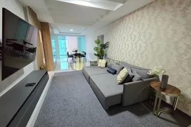 Apartamento &agrave; venda - 164m&sup2; - Meia Praia
