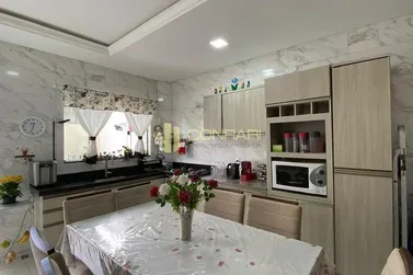 Sobrado &agrave; venda - 106m&sup2; - Pereque