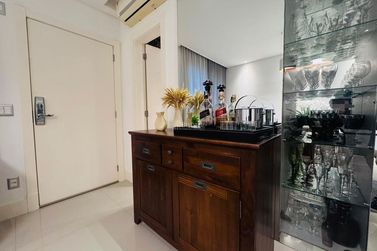 Apartamento &agrave; venda - 137m&sup2; - Centro