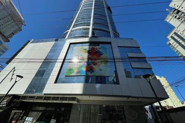 Apartamento &agrave; venda - 202m&sup2; - Meia Praia