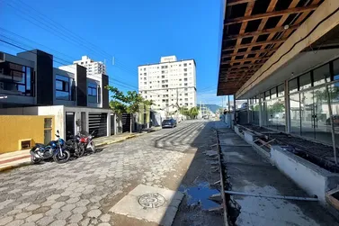 Apartamento &agrave; venda - 55m&sup2; - morretes