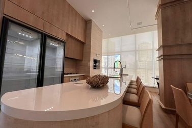 Apartamento &agrave; venda - 197m&sup2; - Meia Praia