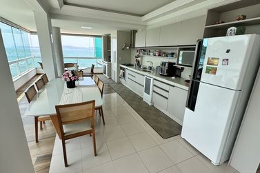 Apartamento &agrave; venda - 140m&sup2; - Centro