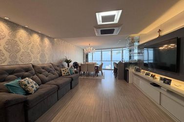 Apartamento &agrave; venda - Meia Praia