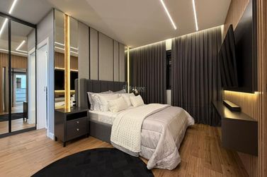 Apartamento &agrave; venda - 162m&sup2; - Meia Praia