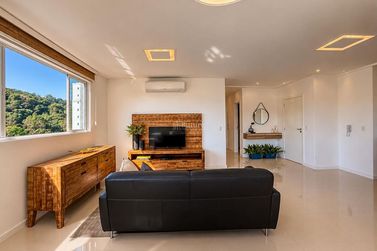 Apartamento &agrave; venda - 126m&sup2; - Pioneiros