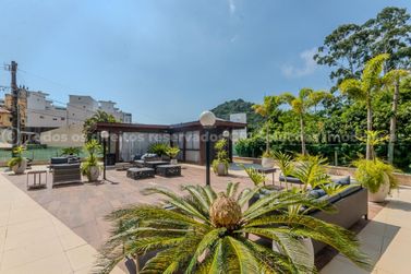 Apartamento para alugar - 90m&sup2; - Praia Brava de Itaja&iacute;
