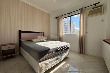 Apartamento &agrave; venda - 147m&sup2; - Meia Praia